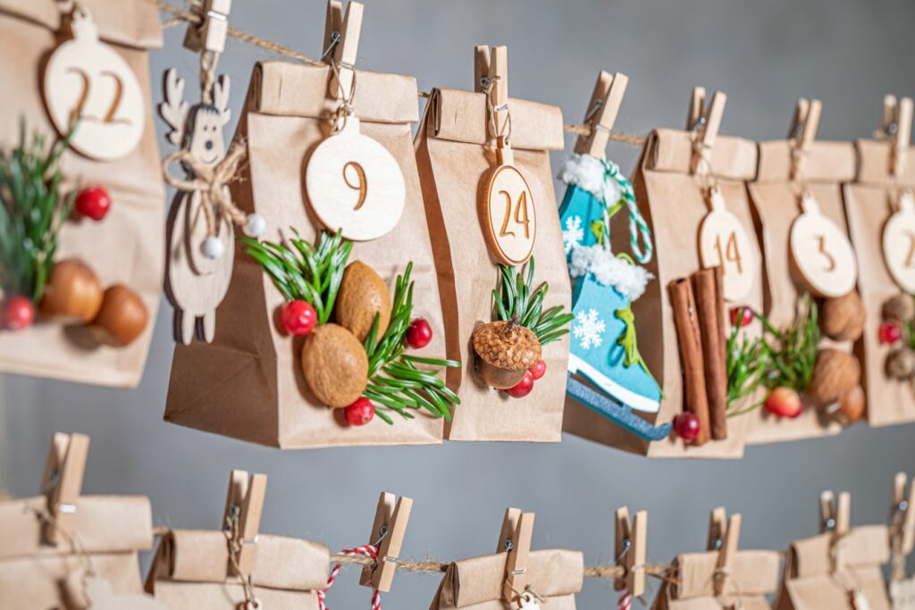 Adventskalender für Hunde selbst basteln Selbstgebastelter Adventskalender für Hunde